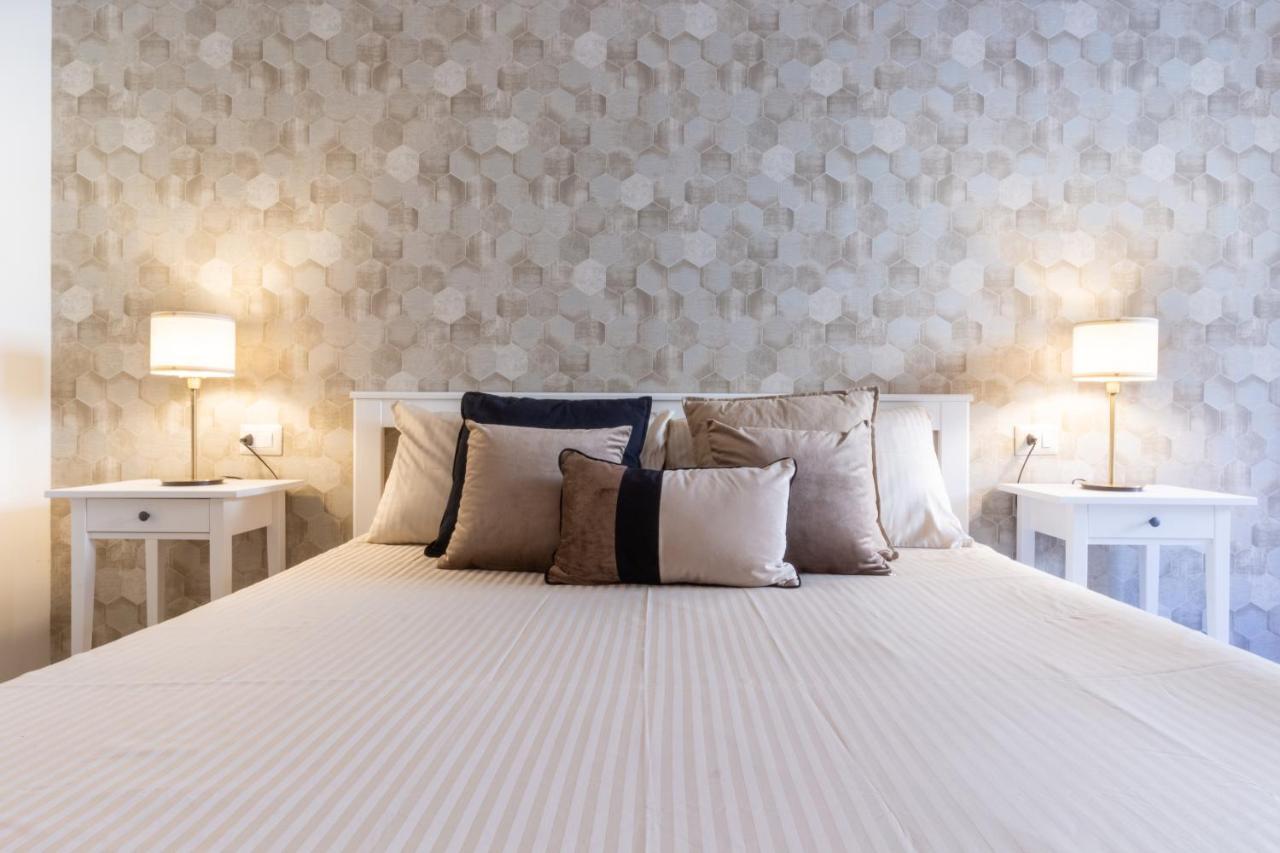 Studio Apartments Boutique Al Bastione Di كالياري المظهر الخارجي الصورة