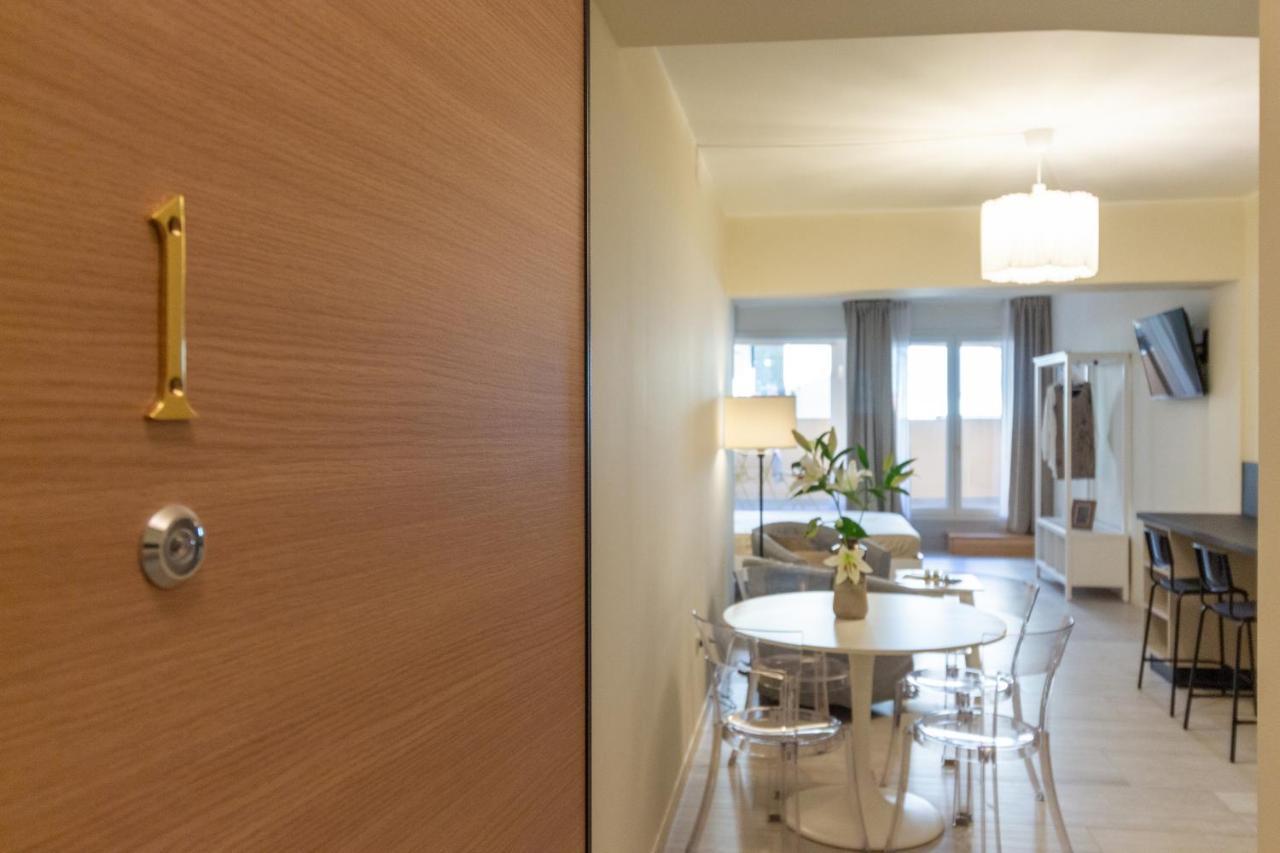 Studio Apartments Boutique Al Bastione Di كالياري المظهر الخارجي الصورة