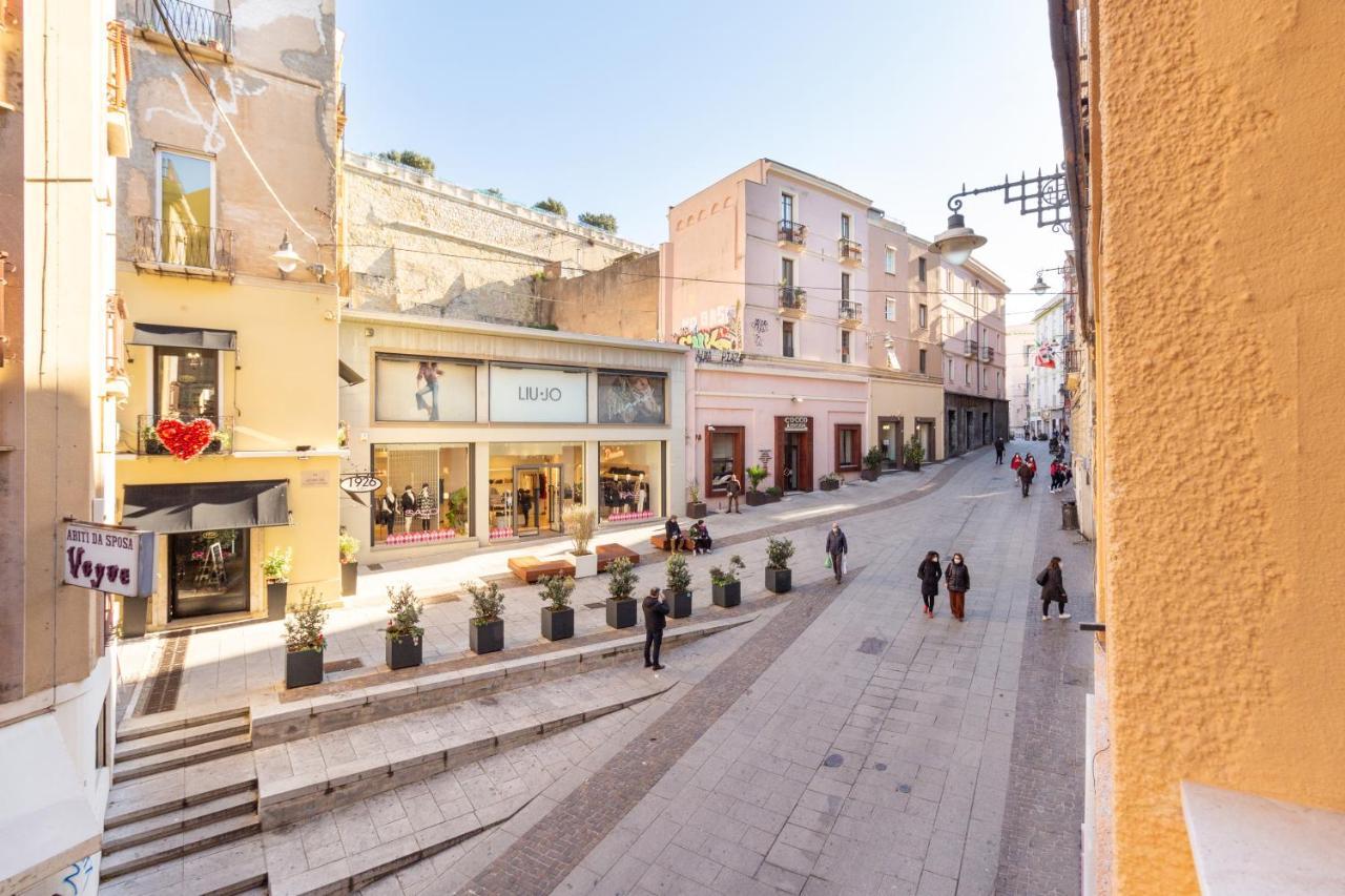 Studio Apartments Boutique Al Bastione Di كالياري المظهر الخارجي الصورة
