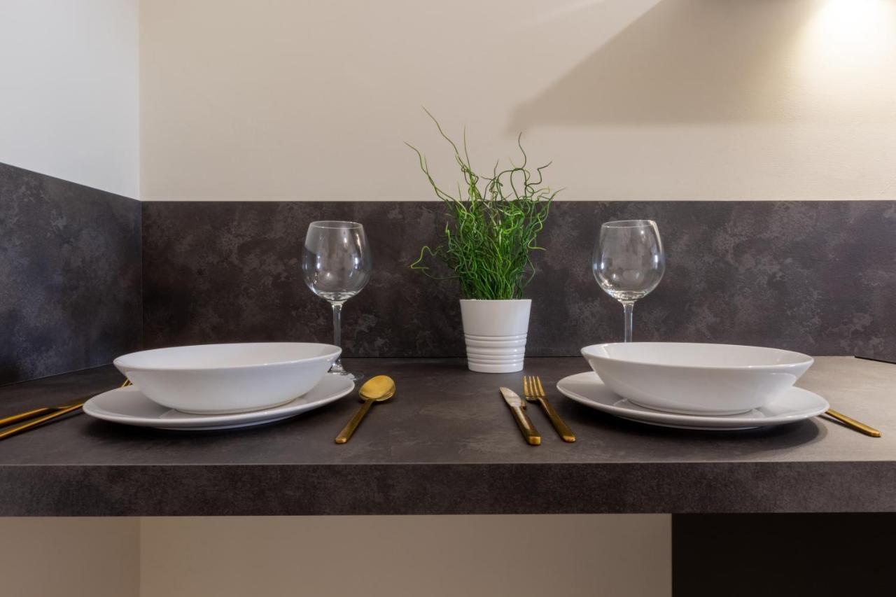 Studio Apartments Boutique Al Bastione Di كالياري المظهر الخارجي الصورة
